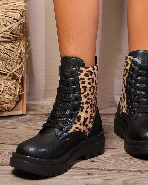 Les chaussures noires de Galina