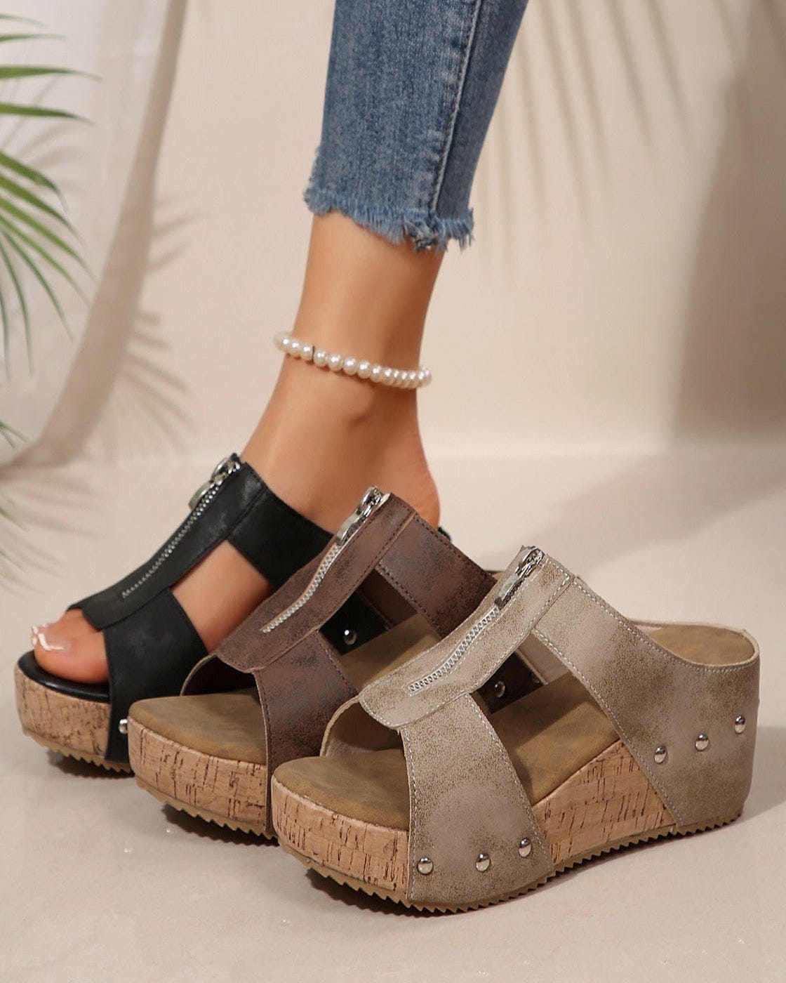 Sandale compensée à bout ouvert